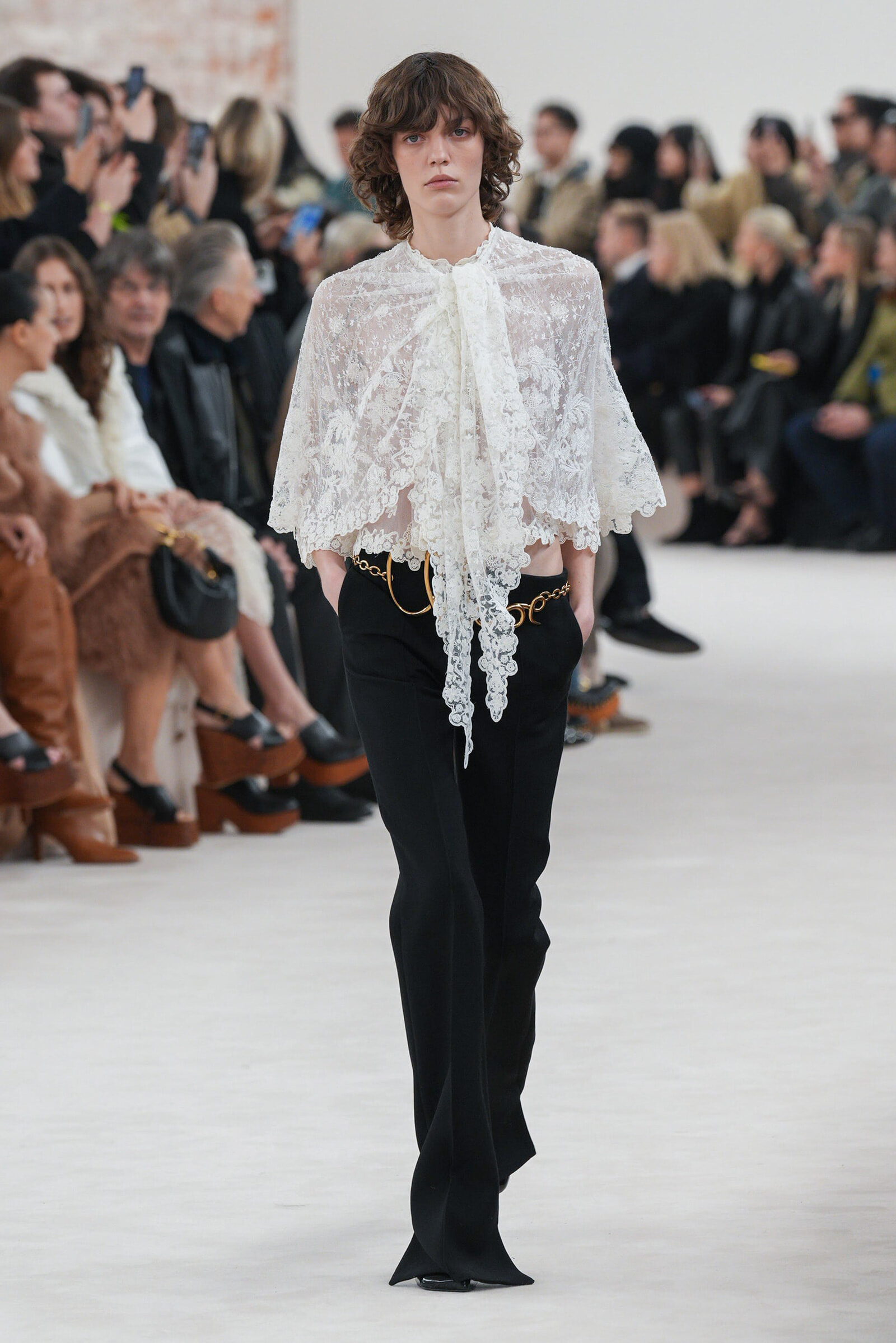 クロエ - 2024/25年 秋冬コレクション｜Fashion｜madame FIGARO.jp